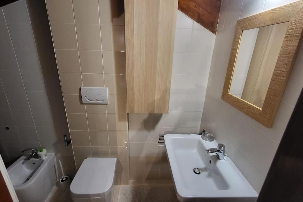 Apartmán Attico E Super Attico Panoramico Rocca di Cambio Exteriér fotografie